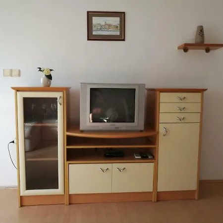 Toka Bilus Apartment Vodice